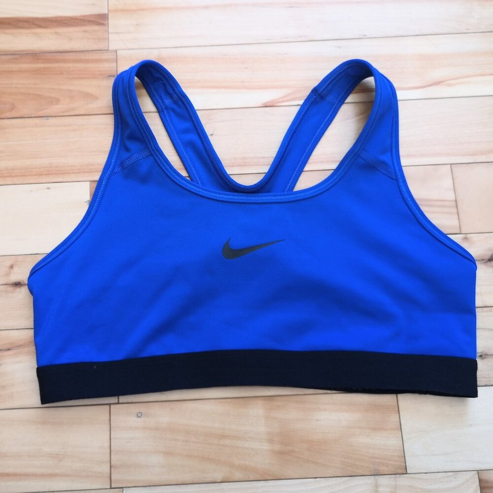 Nike Dri FIt Sports Bra size Medium